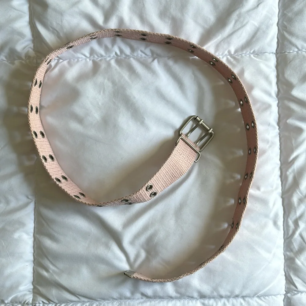 Girls light pink belt